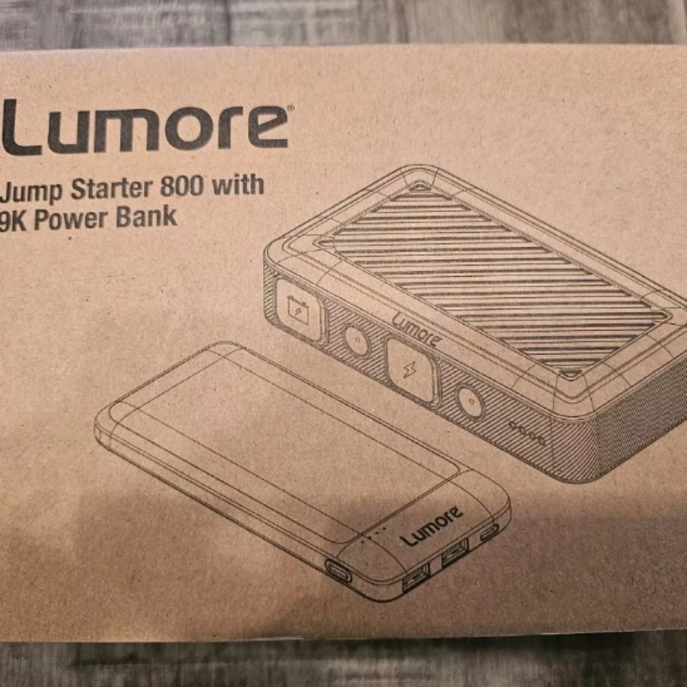 Lumore Jump Starter 800 with Power Bank